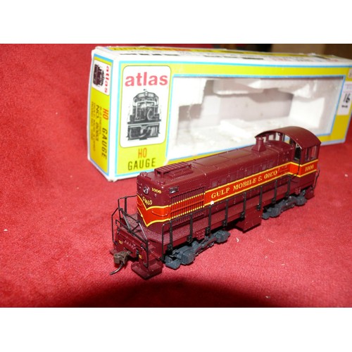 364 - Atlas HO gauge S2 Diesel engine No. 8083 Gulf Mobile & Ohio Road No. 1006. Model railway train in bo... 