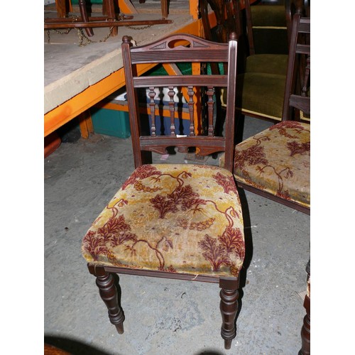 425 - Set of 4 late Victorian/Edwardian mahogany dining chairs, with tapering column backs and tapestry co... 