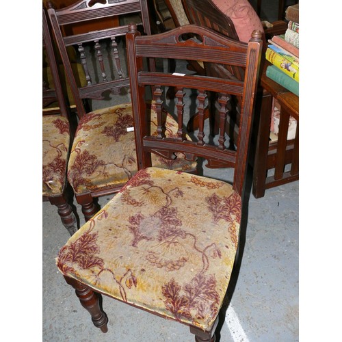 425 - Set of 4 late Victorian/Edwardian mahogany dining chairs, with tapering column backs and tapestry co... 