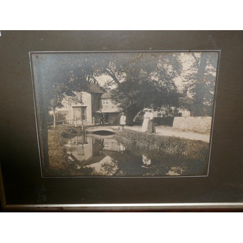 533 - Large black and white Victorian photo plate in oak frame - 73cm x 61.5cm.