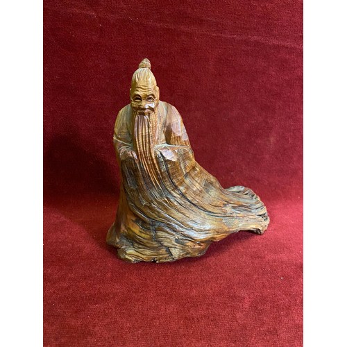 109 - Chinese tree root carving of Laozi - Taoism. 16.cm tall.