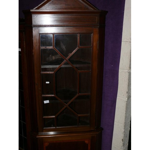 462 - Early 20thC Georgian style mahogany astragal glazed corner cabinet in 2 parts, with a large oval fan... 