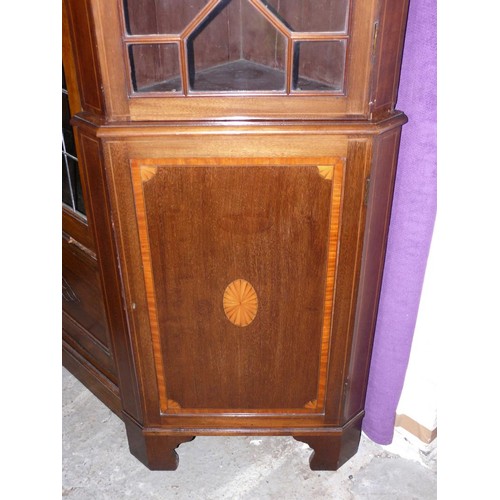 462 - Early 20thC Georgian style mahogany astragal glazed corner cabinet in 2 parts, with a large oval fan... 