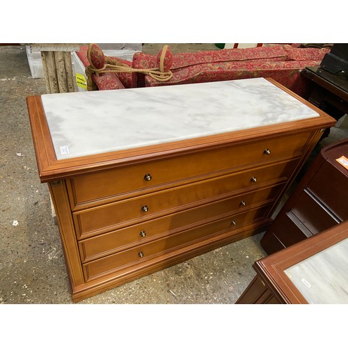 474 - Modern marble top bedroom suite, 2x bedside cabinets and a chest of drawers.