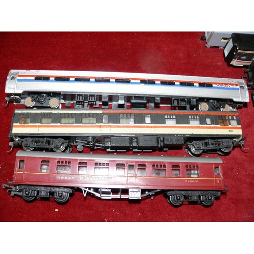 347 - TRAY OF 9 COACHES CONSISTING OF HORNBY, LIMA, BACCHMANN AND TRI-ANG PLUS GOODS VEHICLES AND SPARES