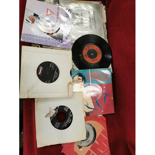 464 - SELECTION OF LP'S AND 12