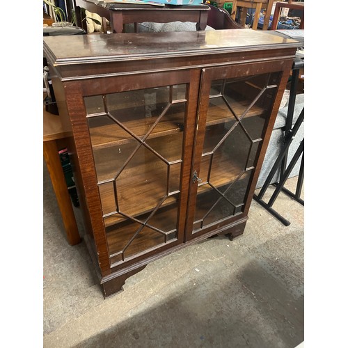 484 - LARGE DARK WOOD DISPLAY CABINET WITH GLAZED DOORS AND KEY