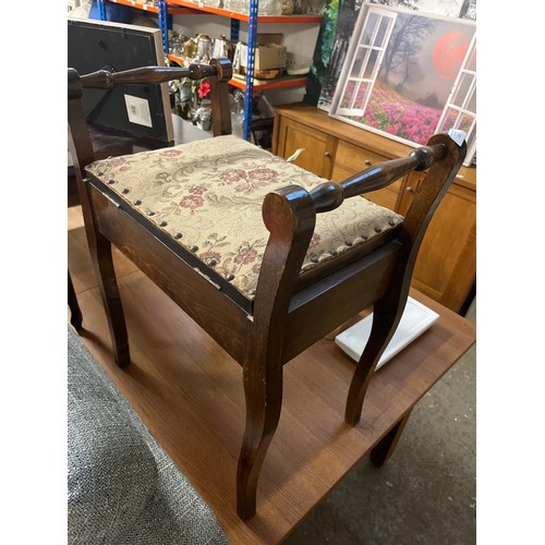 488 - LOVELY DARK WOOD PIANO STOOL WITH LIFT UP LID