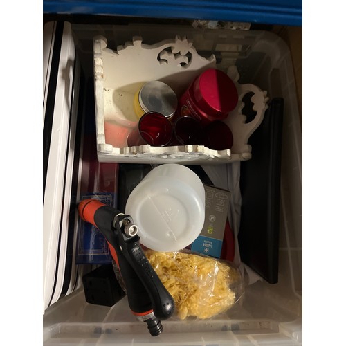 405 - 2 BOXES OF VARIOUS HOUSEHOLD, KITCHENWARE AND DECORATIVE ITEMS