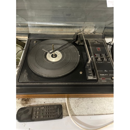 521 - VINTAGE FIDELITY UA10 RECORD PLAYER AND SPEAKERS