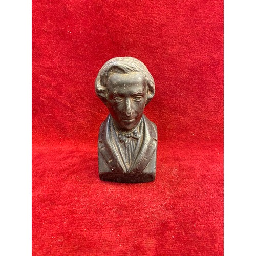 50 - Small hollow cast metal bust of the composer F.Chopin