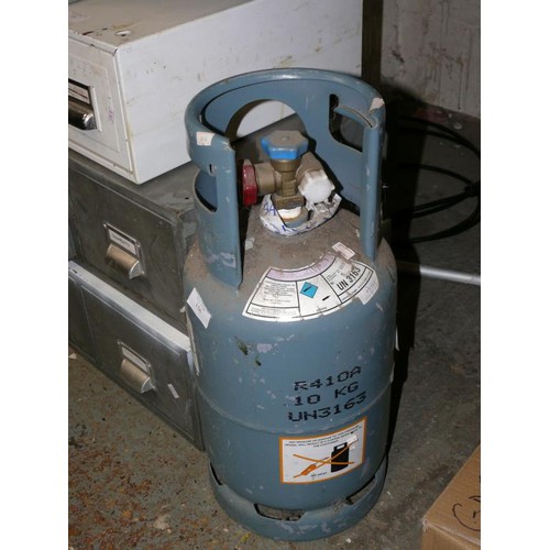 157 - 10KG GAS BOTTLE