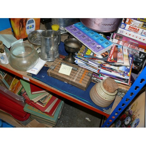 190 - LARGE MIXED LOT TO INCLUDE DECORATIVE CHINA, COOLBOX, LAMP, DVD BOXSET, METALWARE, KITCHENWARE, BOOK... 