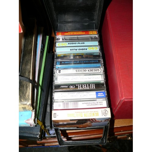 204 - CDS OF PINK FLOYD AND FAITHLESS PLUS CASSETTES TO INCLUDE THE CARPENTERS, DIONNE WARWICK, RAY CHARLE... 