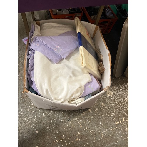 222 - LARGE BOX OF GOOD QUALITY BEDDING