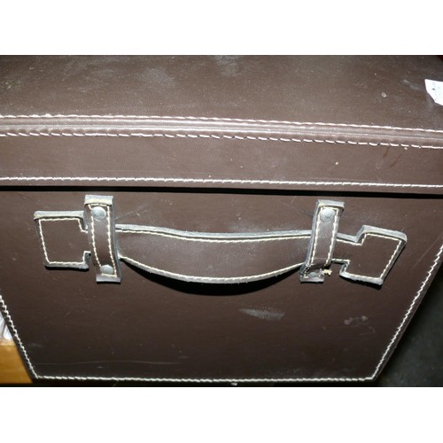 239 - BROWN LEATHER EFFECT LIDDED STORAGE BOX