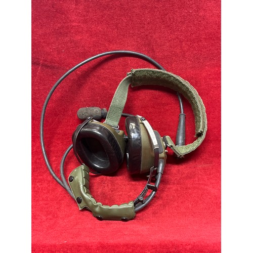 71 - Bowman tactical radio headset. Militaria.