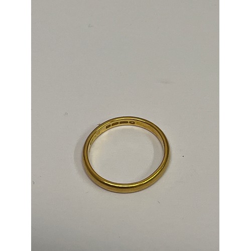 12 - A 22CT GOLD WEDDING BAND SIZE N WEIGHT 3.37 GRAMS