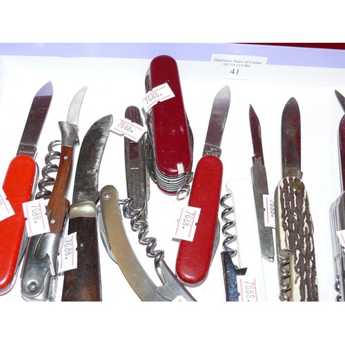 41 - LARGE COLLECTION OF PEN KNIVES, MULTI TOOLS, PIPE CLEANERS