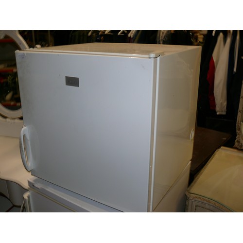 408 - ZANUSSI TABLE TOP FREEZER