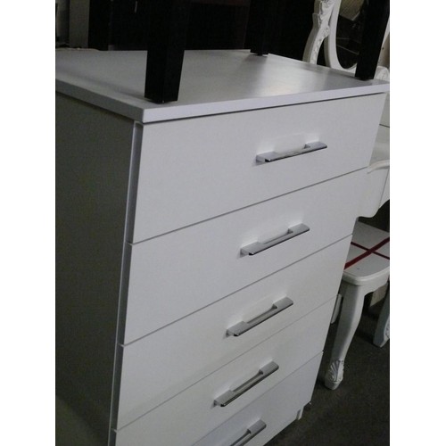 270 - CONTEMPORARY WHITE 5 DRAWER CHEST