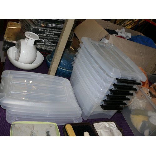 158 - 6 SMALL LIDDED STORAGE TUBS