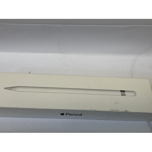 8 - Apple Pencil (1st Generation) - MK0C2ZM/A looks unused