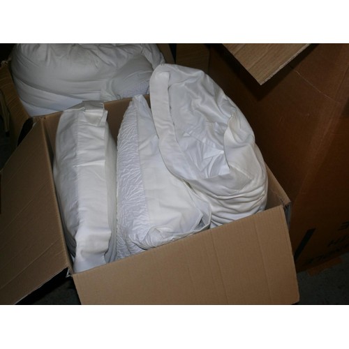 268 - LARGE QUANTITY OF GOOD QUALITY DUVETS AND PILOWS