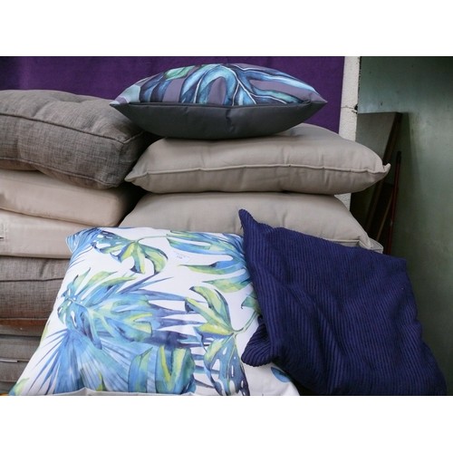 350 - LARGE QUANTITY OF CUSHIONS FOR OUTDOOR FURNITURE, SOME WATERPROOF