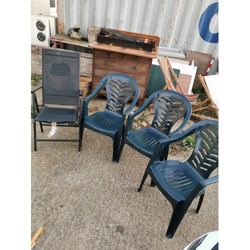 362 - 3 PLASTIC GARDEN CHAIRS AND A METAL FOLDING CHAIR