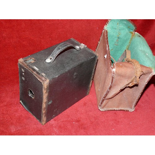 79 - BOXED BROWNIE KODAK CAMERA WITH ORIGINAL CASE