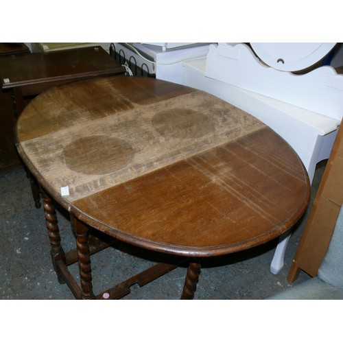 291 - OAK DROP LEAF TABLE WITH BARLEY TWIST LEGS