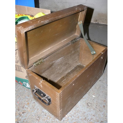 142 - A WOODEN BOX WITH HINGED LID MARKED GPO