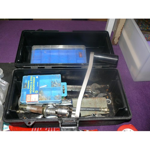 198 - DRAPER TOOL BOX AND CONTENTS PLUS A SELECTION OF SCREWS AND FIXINGS