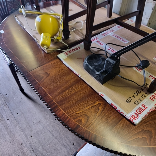 463 - CARVED DARK WOOD DINING TABLE WITH 6 MATCHING CHAIRS (TWO CARVERS) IN VERY CLEAN CONDITION