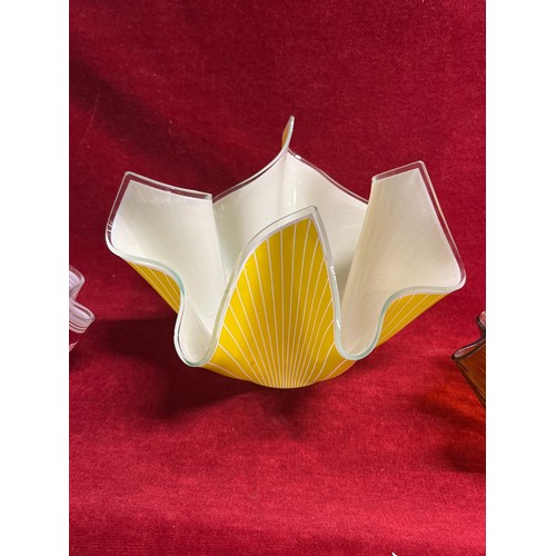 241 - 3 LOVELY GLASS HANDKERCHIEF VASES IN YELLOW, RED AND AMBER