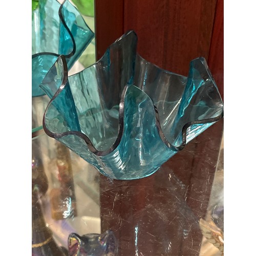 242 - 3 LOVELY GLASS HANDKERCHIEF VASES IN ORANGE BLUE AND GREEN