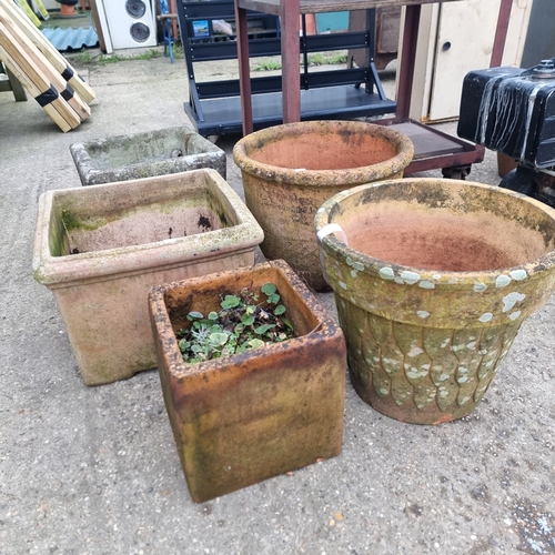 492 - 5 GARDEN PLANT POTS