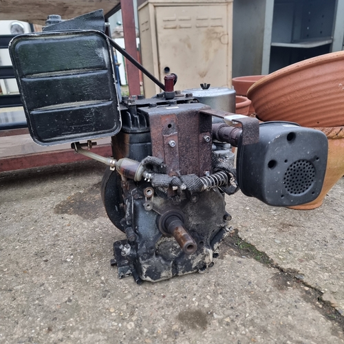 493 - 8HP BRIGGS & STRATTON ENGINE