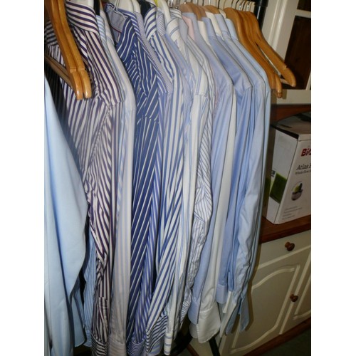 343 - 20 GOOD QUALITY GENTS SHIRTS