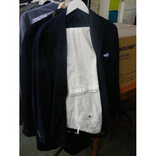 320 - WOOL/CASHMERE COAT SIZE 40L, CLAUDIO LUGLI JACKET AND WAISTCOAT AND A NAVY COTTON JACKET AND WHITE T... 