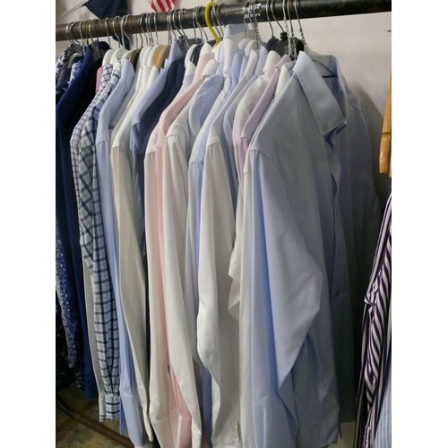 344 - 23 GOOD QUALITY GENTS SHIRTS