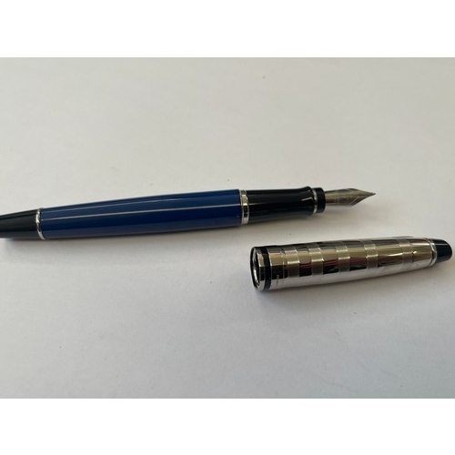 28 - A WATERMAN PARIS EXPERT DELUXE III BLUE F NIB FOUNTAIN PEN CHROME CAP