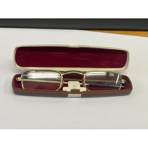 49 - MID CENTURY RETRO GLASSES CASE AND A PAIR OF GLASSES