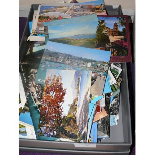 98 - BOX OF MIXED POSTCARDS SUBJECT TRAVEL