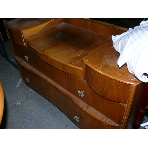 361 - VINTAGE DRESSING TABLE WITH MIRROR AND 4 DRAWERS