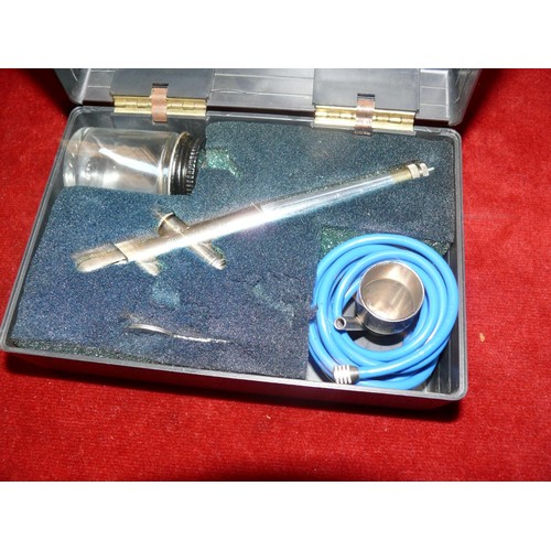 74 - BADGER AIR BRUSH MODEL 200 IN BOX