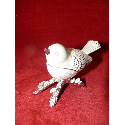 77 - JEWELLED BIRD TRINKET BOX, CAT & KITTEN FIGURE AND COPPERED SWANS