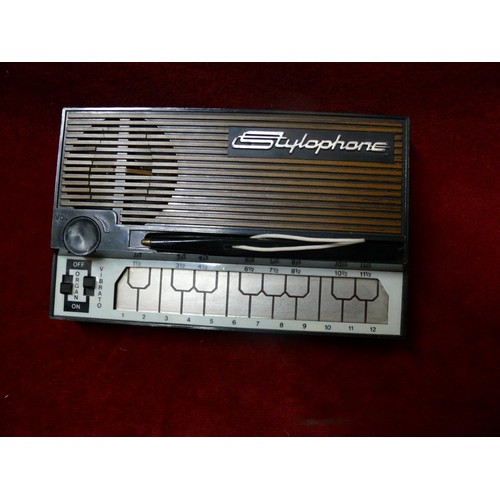 80 - VINTAGE STYLOPHONE