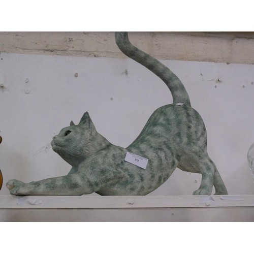 89 - LARGE STRETCHING CAT FIGURE - 45 CM LONG